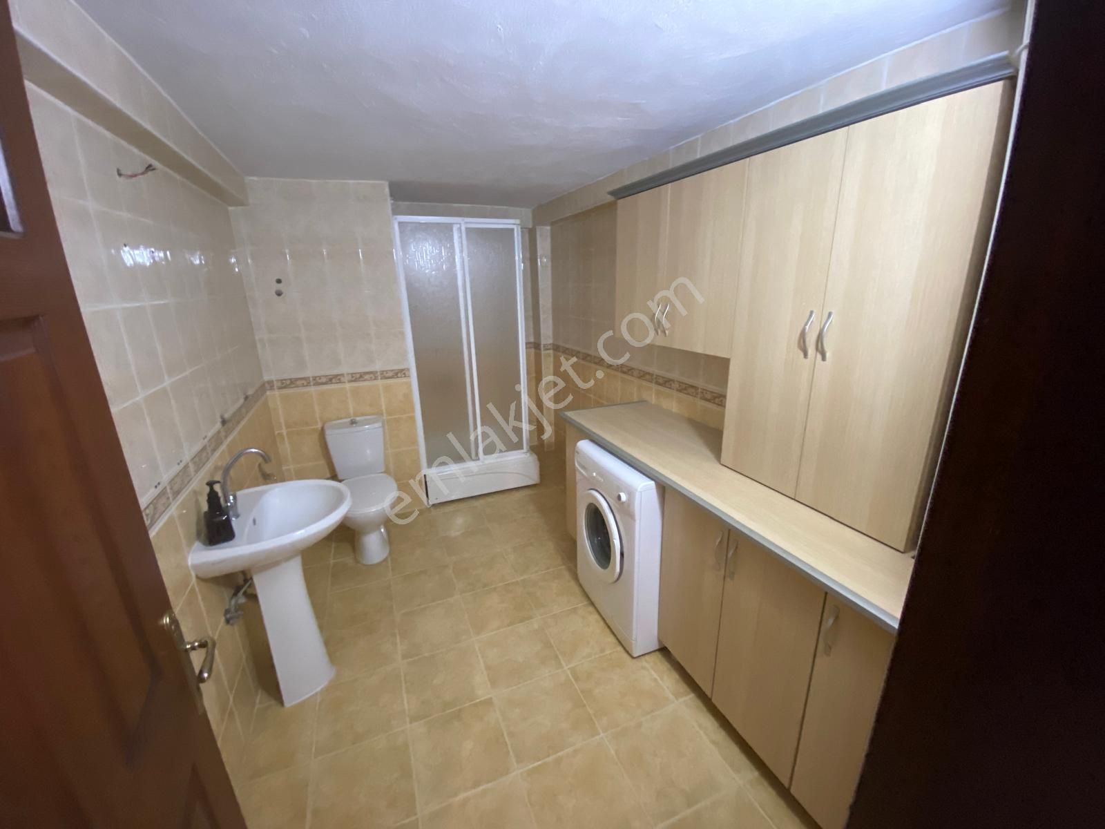 Güzel Bir Yuva İyi Bir Yaşam İstiyorsanız Tombul Emlaktan Zafer Mahallesinde 4+1satılık Daire - Görsel 8