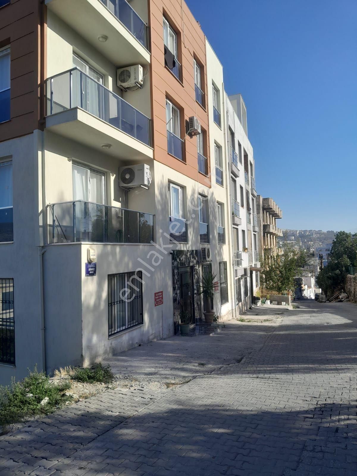 Kuşadası Alacamescit Satılık Daire KUŞADASI MERKEZ DENİZ MANZARALI DAİRE