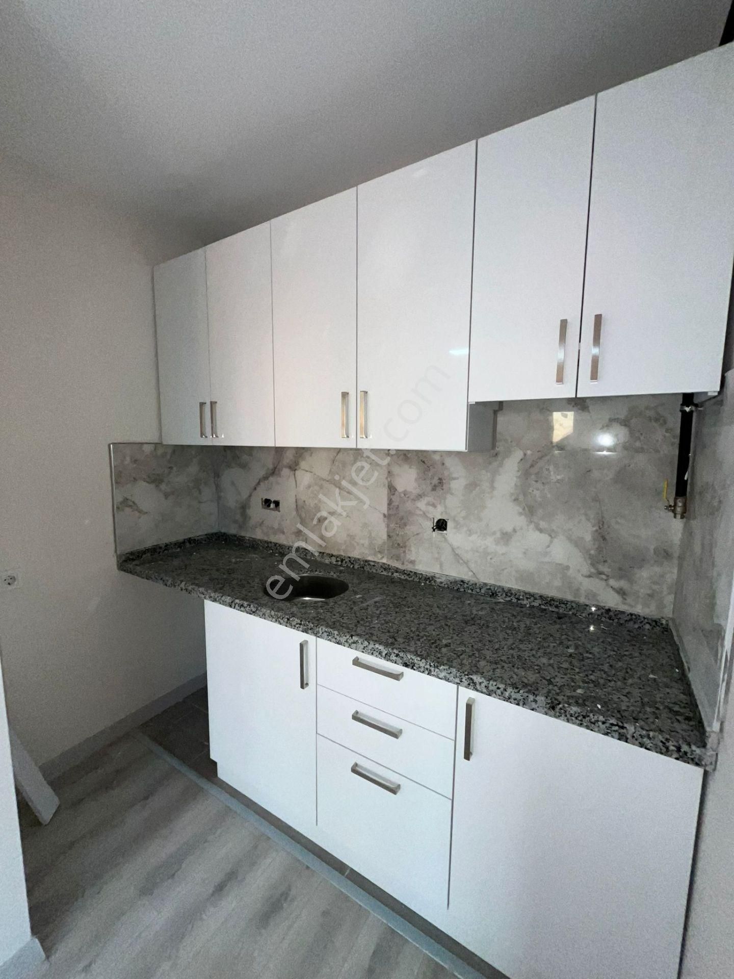 Büyükçekmece De 1+1 Kiralık Daireler Deniz Ve Doğa Manzaralı - Görsel 6