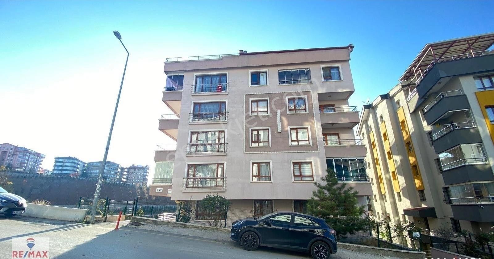 Çankaya Karapınar Satılık Daire KARAPINAR MAHALLESİ VADİ MANZARALI YAŞAM - ŞAHANE ÇATI ARALI DUBLEKS DAİRE