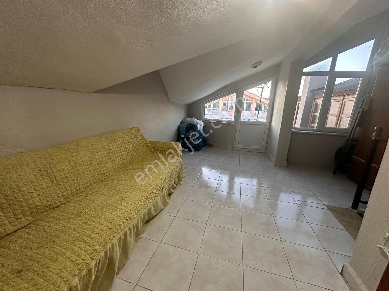 Tekirdağ Yeniçiftlik Mh.'de Denize Yakın Satılık Tripleks Villa - Görsel 9