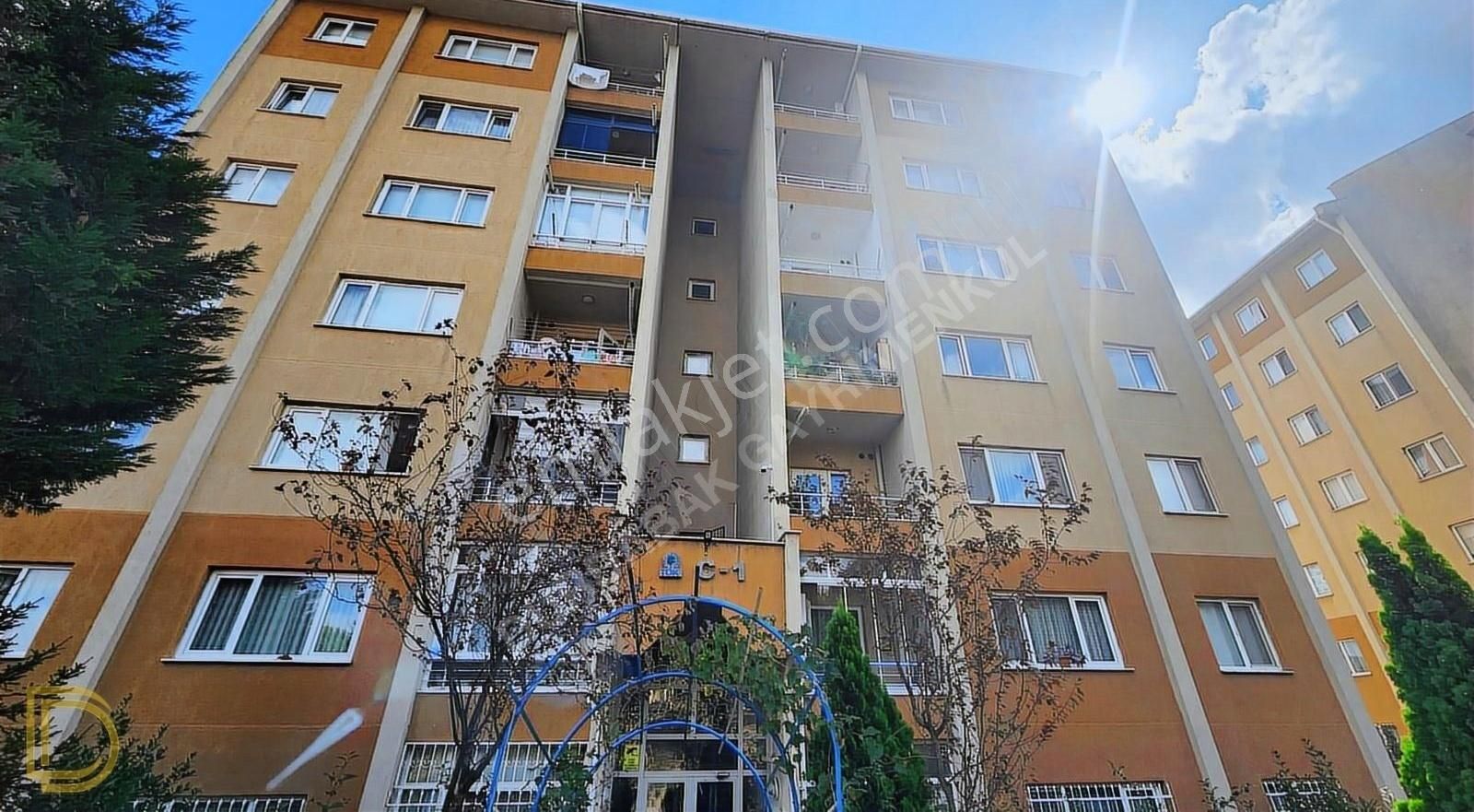 Tuzla Aydınlı Satılık Daire AYDINLI TOKİ 3.Etap da Satılık 3+1 Fırsat Dairesi