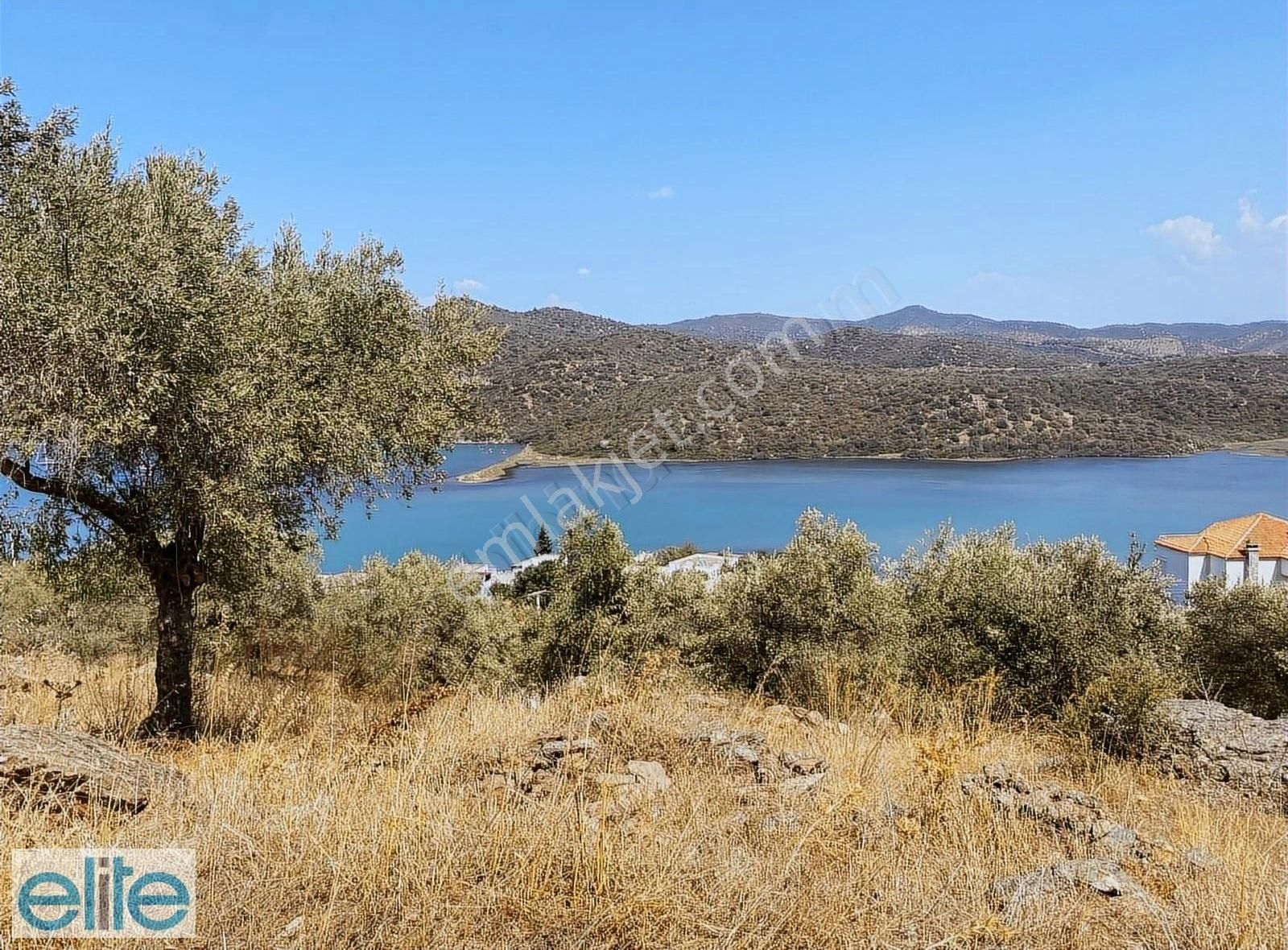 Milas Boğaziçi Satılık Konut İmarlı Muğla Bodrum Milas Arası Boğaziçi Merkezde 428 M2 Satılık Arsa