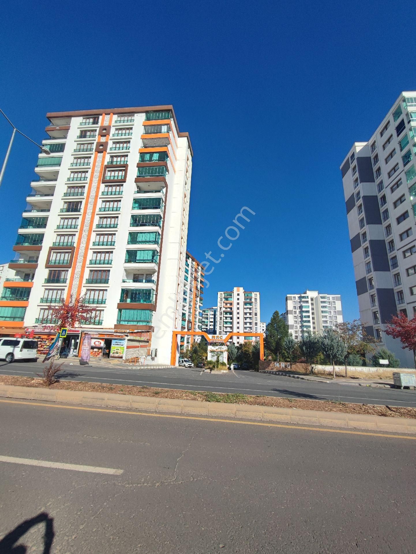 Kayapınar Fırat Kiralık Daire ŞEHİR HASTANESİ CİVARINDA KİRALIK 4+1 HAVUZLU DAİRE