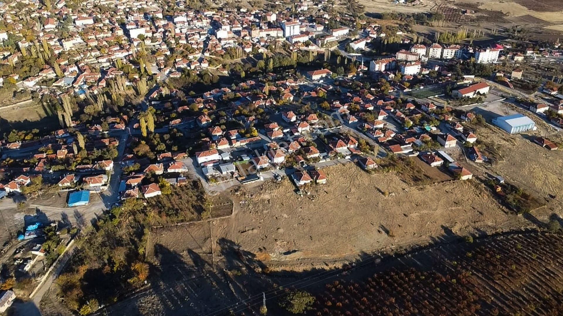 Mihalıççık Camikebir Satılık Konut İmarlı  ESKİŞEHİR MİHALIÇÇIK CAMİKEBİR MAHALLESİNDE SATILIK İMARLI ARSA