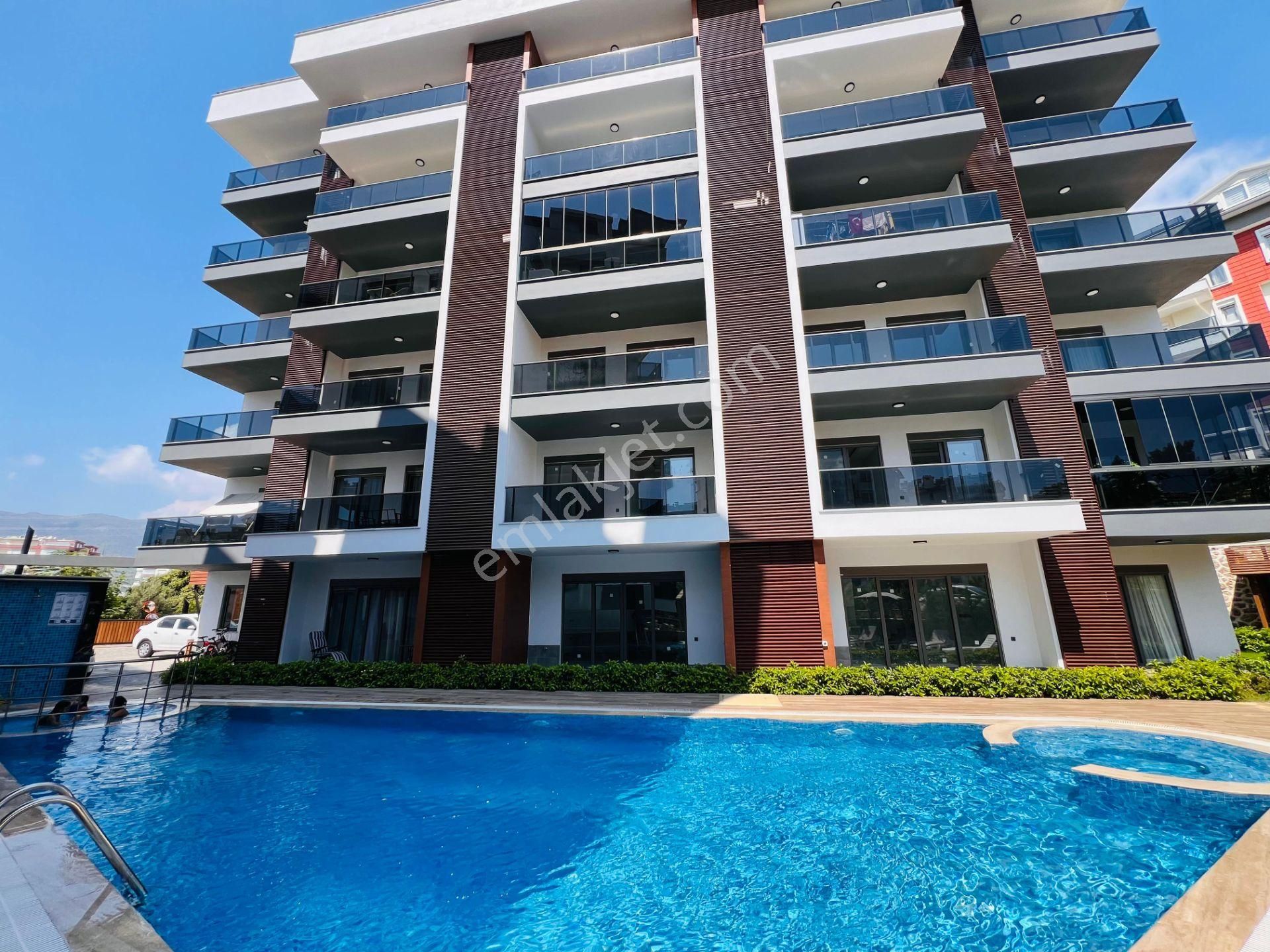 Alanya Tosmur Satılık Daire  ALANYA TOSMUR DA 1+1 MOBİLYALI DENİZE YAKIN SIFIR DAİRE