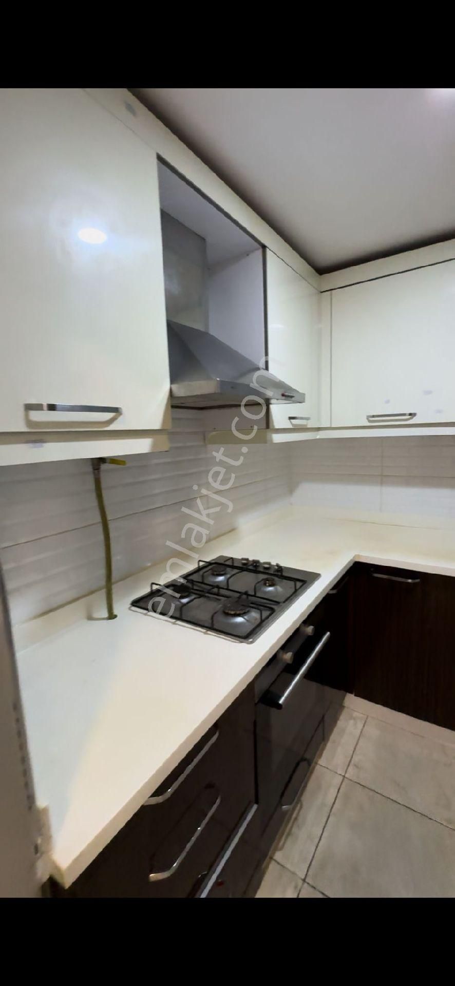 Beylikdüzü Adnan Kahvecıde Sitede 3+1 Satılık Güzel Sitede - Görsel 14