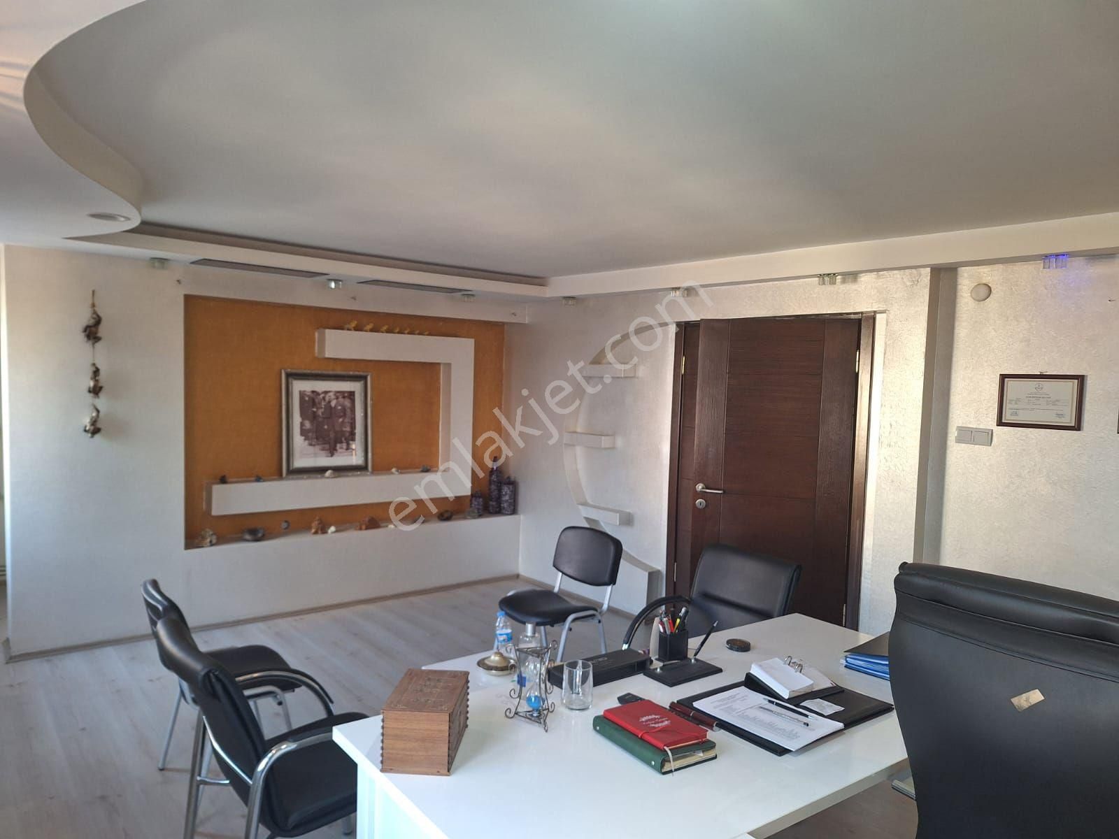 Elazığ Merkez Nail Bey Kiralık Ofis Gazi Cadesinde Kiralık Eşyalı Ofis