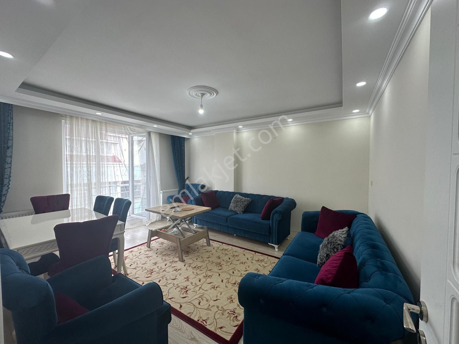 Arnavutköy İslambey Satılık Daire Arnavutköy İslambey mahallesi de satılık dubleks daire altı 3+1 üstü 2+1 şeklinde 230 M2 çok geniş 