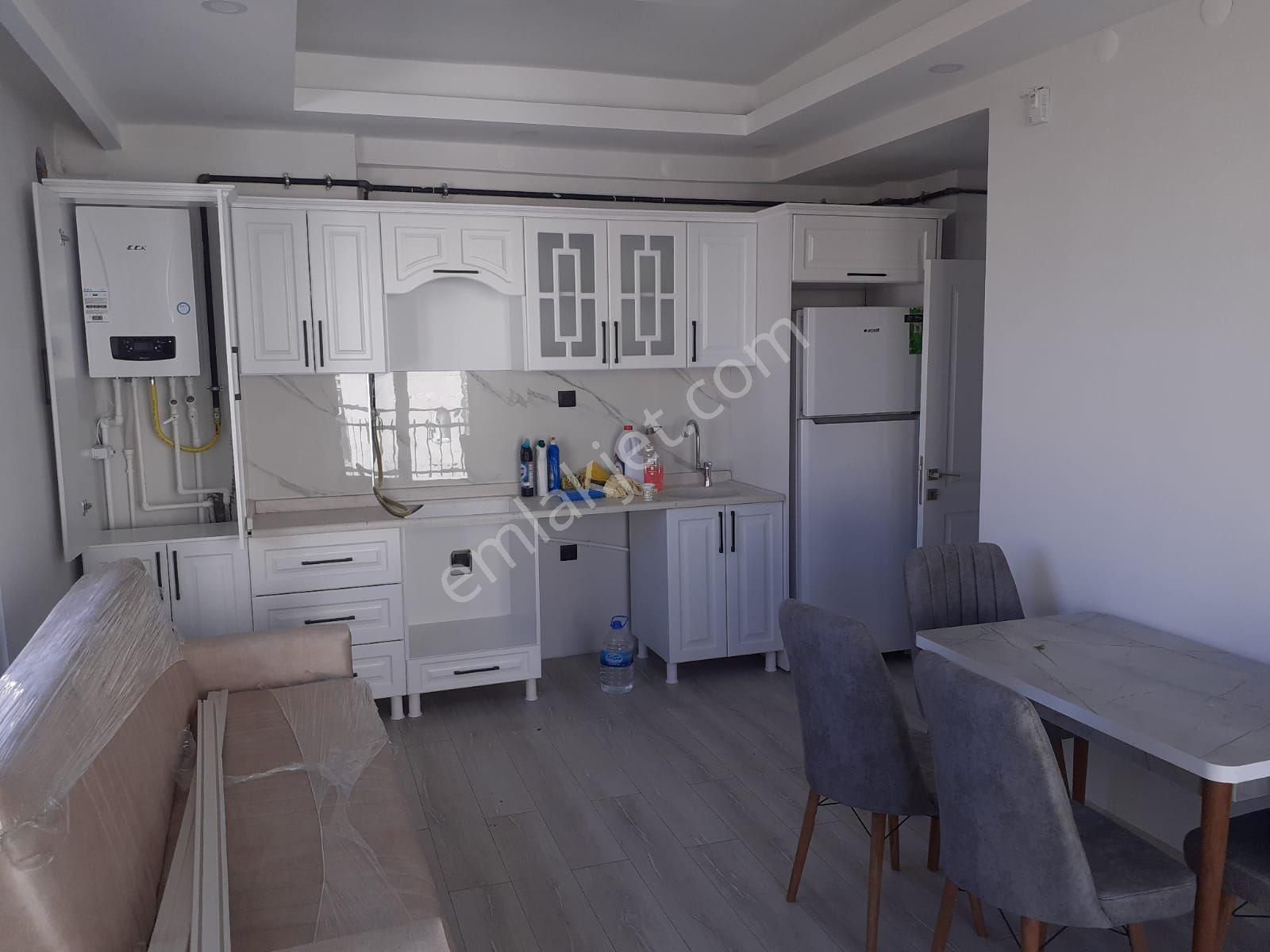 Kars Merkez Şehitler Kiralık Daire İKS EMLAKTAN KİRALIK EŞYALI 2+1 DAİRE