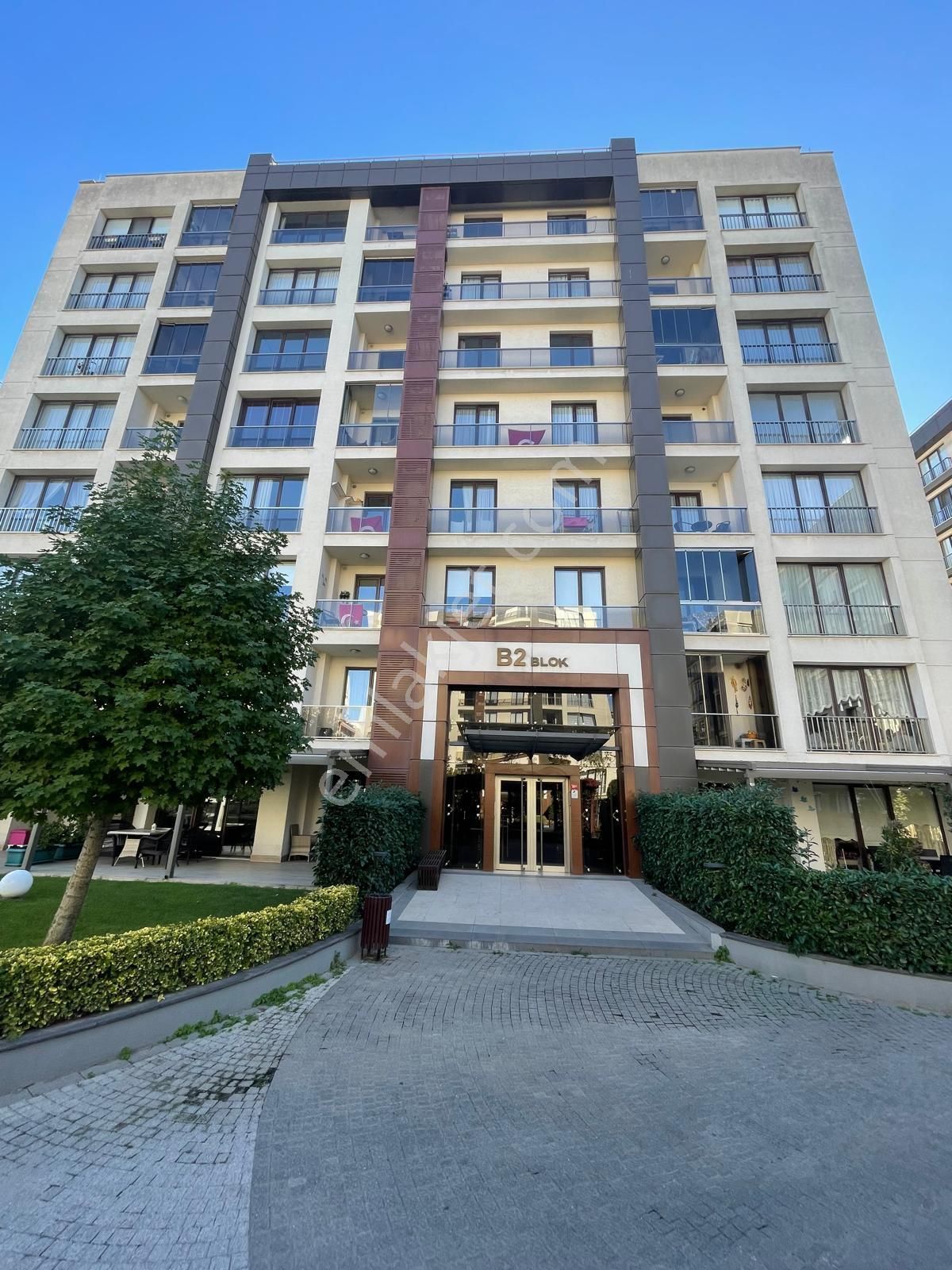 Beylikdüzü Adnan Kahveci Kiralık Daire  İSTANBUL BEYLİKDÜZÜ KALEKENT SİTESİ 2+1 141 M2 BÜRÜT BAHÇE PEYZAJ CEPHELİ KİRALIK DAİRE