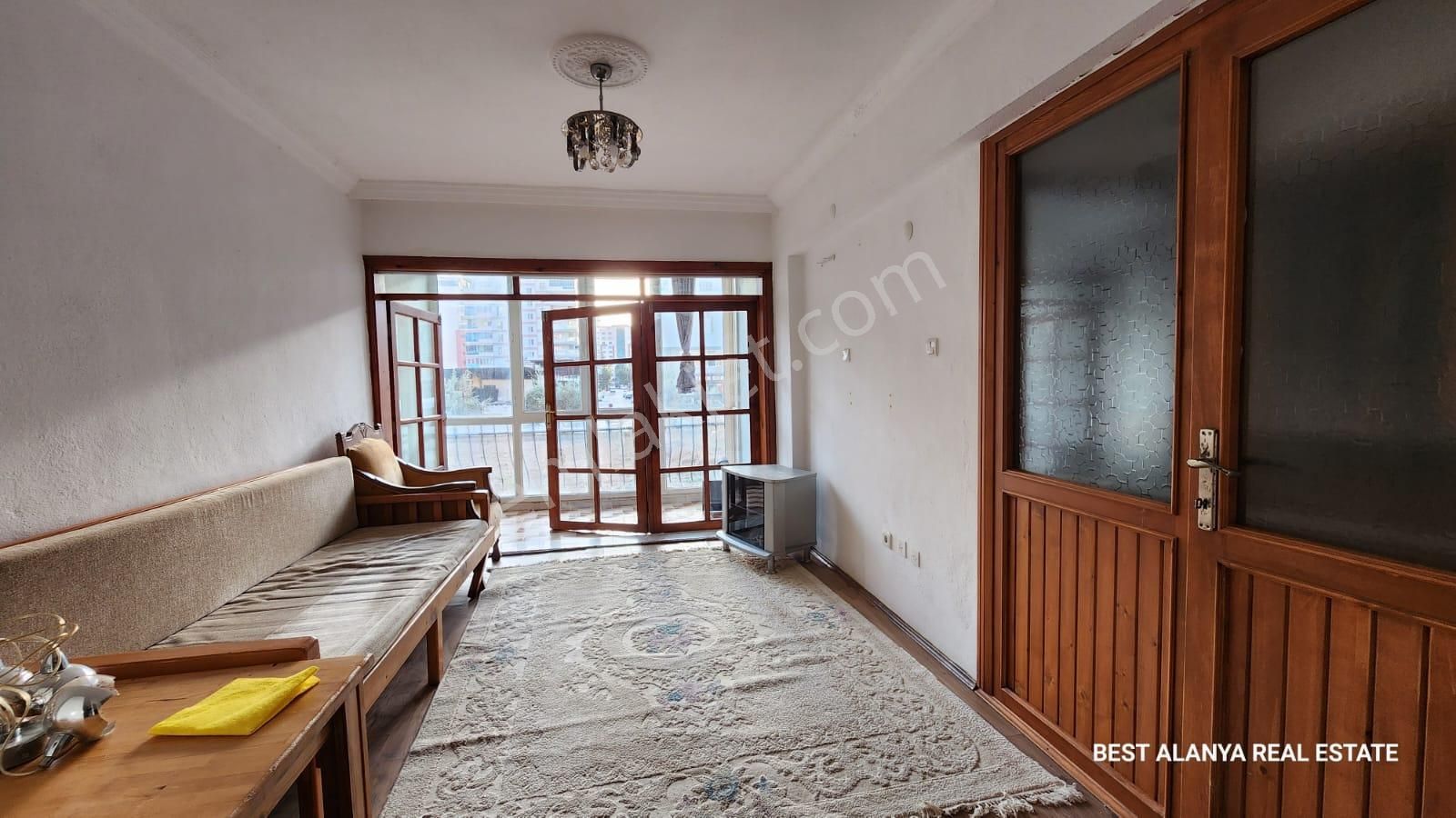 Alanya Mahmutlar Kiralık Residence  SÜMER 1 SİTESİ MAHMUTLAR ALANYA KİRALIK KİSMEN EŞYALI 2+1 GÜNEY CEPHE DAİRE