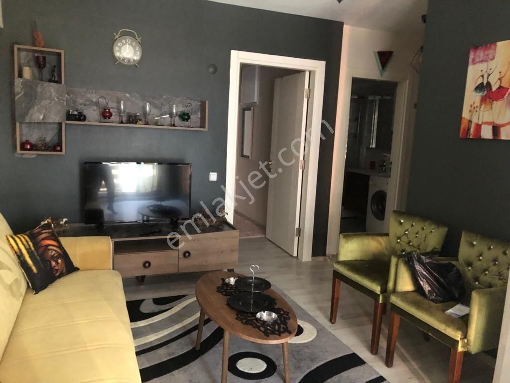 Nazilli Turan Kiralık Daire  TAÇ EMLAK ÇARŞI İÇİNDE LÜX EŞYALI  1+1 KİRALIK