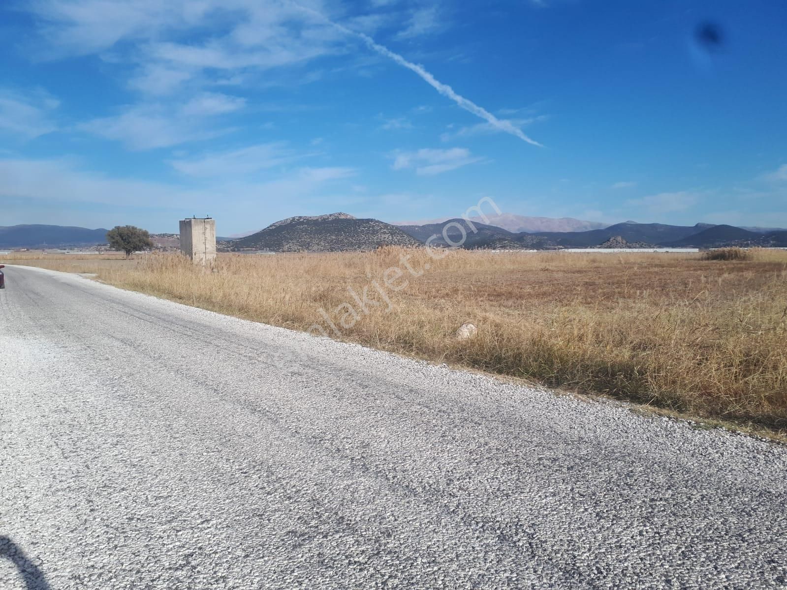 Gölhisar Karapınar Köyü (Merkez) Satılık Tarla Sahibinden Satılık 5486 M2 Tarla, Gölhisar Çeşme Gölyerinde