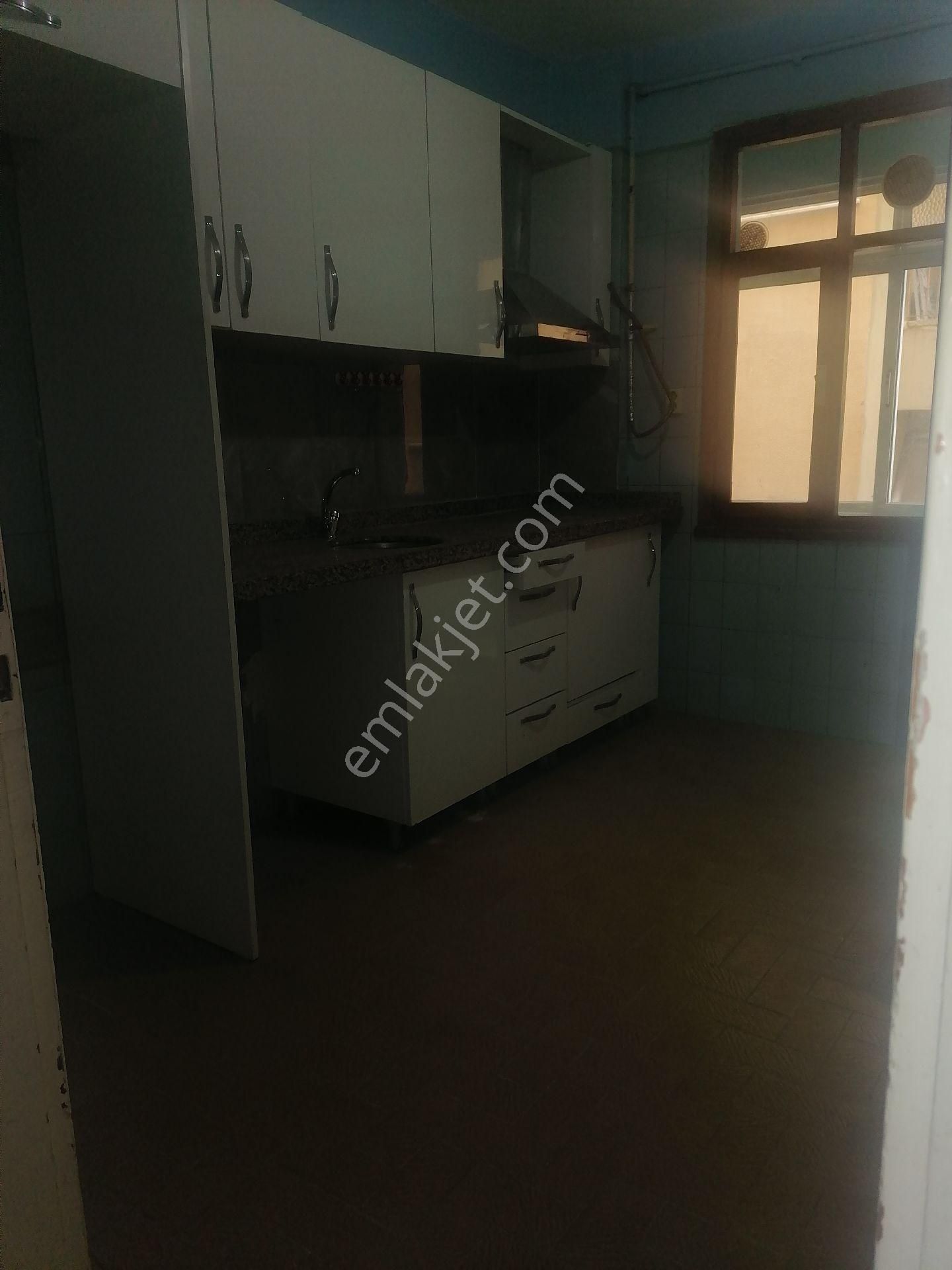 Ümraniye Yamanevler Metro Yürüme Mesafeli Temiz Daire 2+1 1.kat Kiralık - Görsel 7