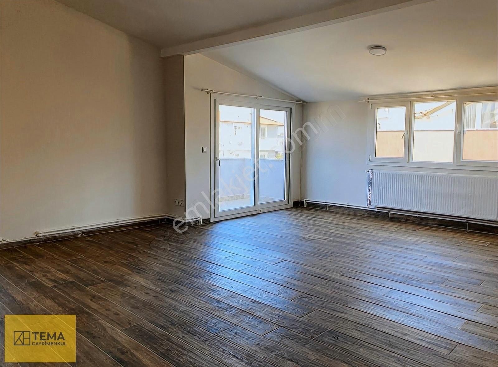 Urla Yaka Kiralık Daire Urla'da Ana Caddeye Adım Mesafede, Doğalgazlı, 70 m², İçi Yapılı