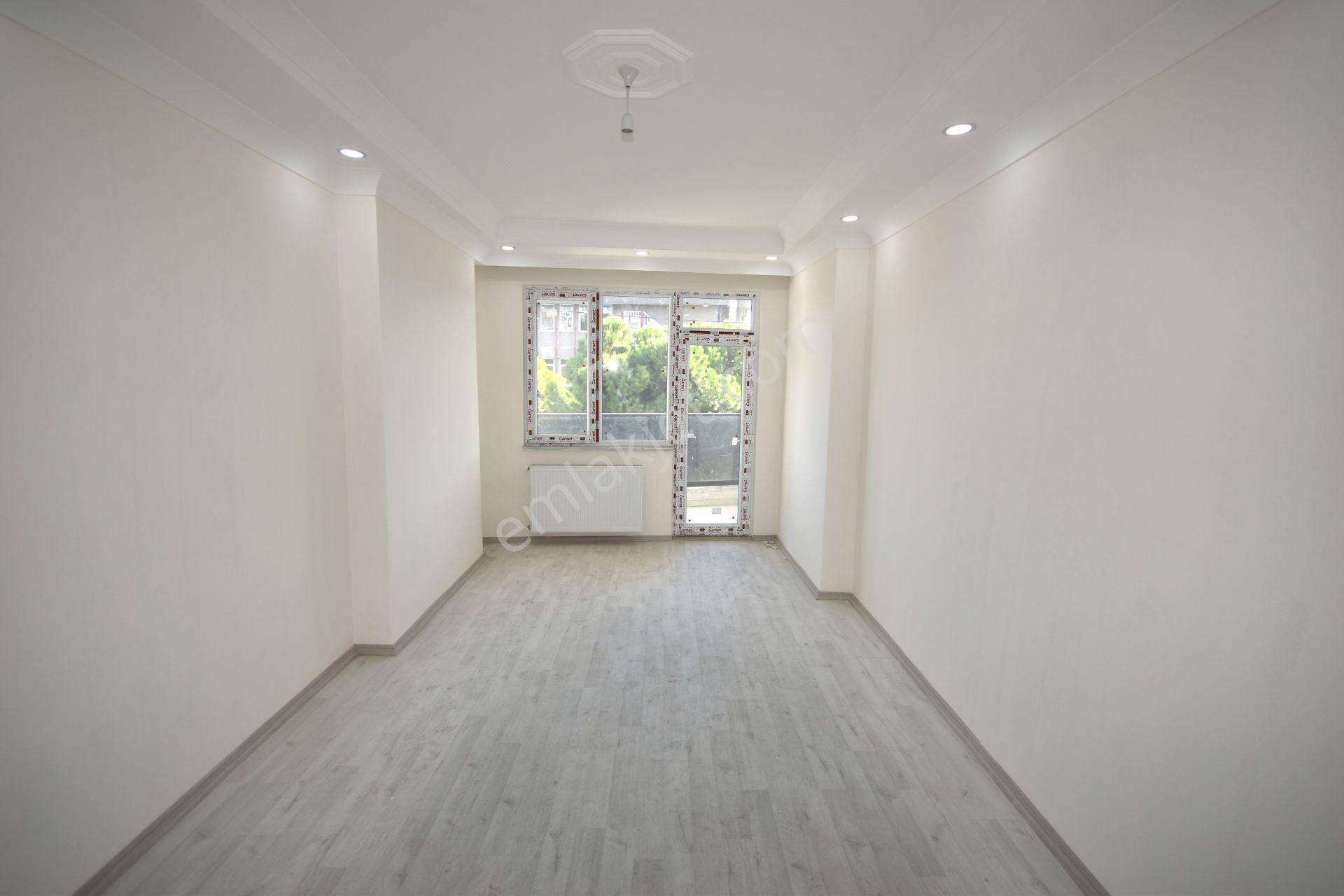 Küçükçekmece Tevfik Bey Satılık Daire  NEST'TEN TEVFİKBEY MH 2+1 80m2 KREDİLİ ACİL SATILIK 1.KAT DAİRE