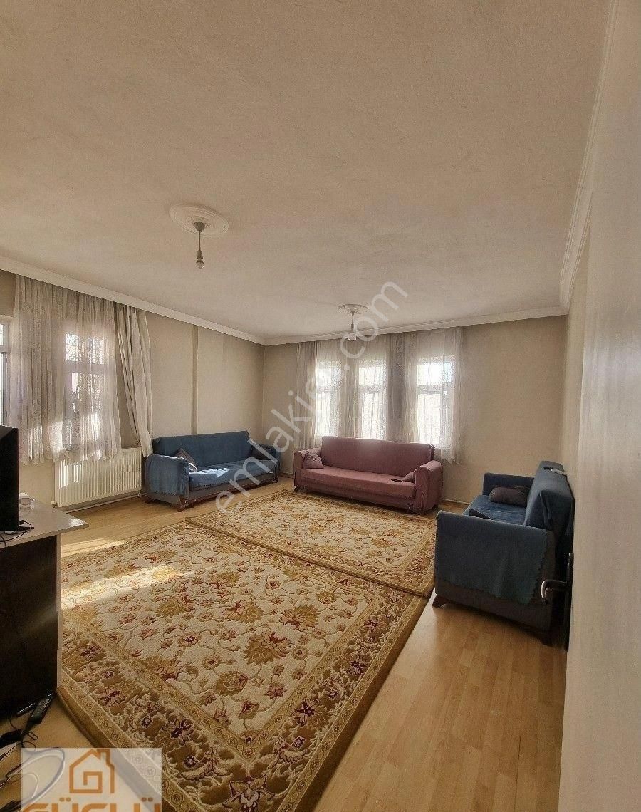 Selçuklu Bedir Satılık Daire KENT PLAZA YAKINI SATILIK 3+1 DAİRE