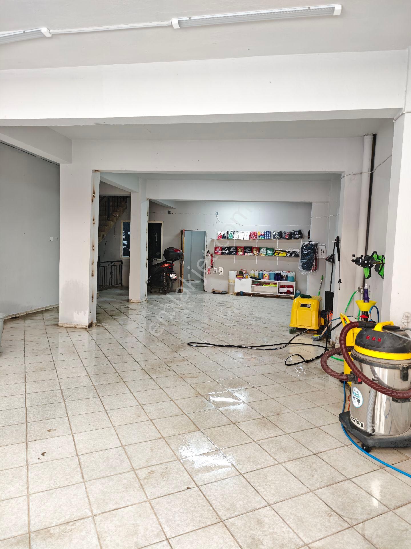 245 Metrekare Kiracılı İşyeri Satılık
