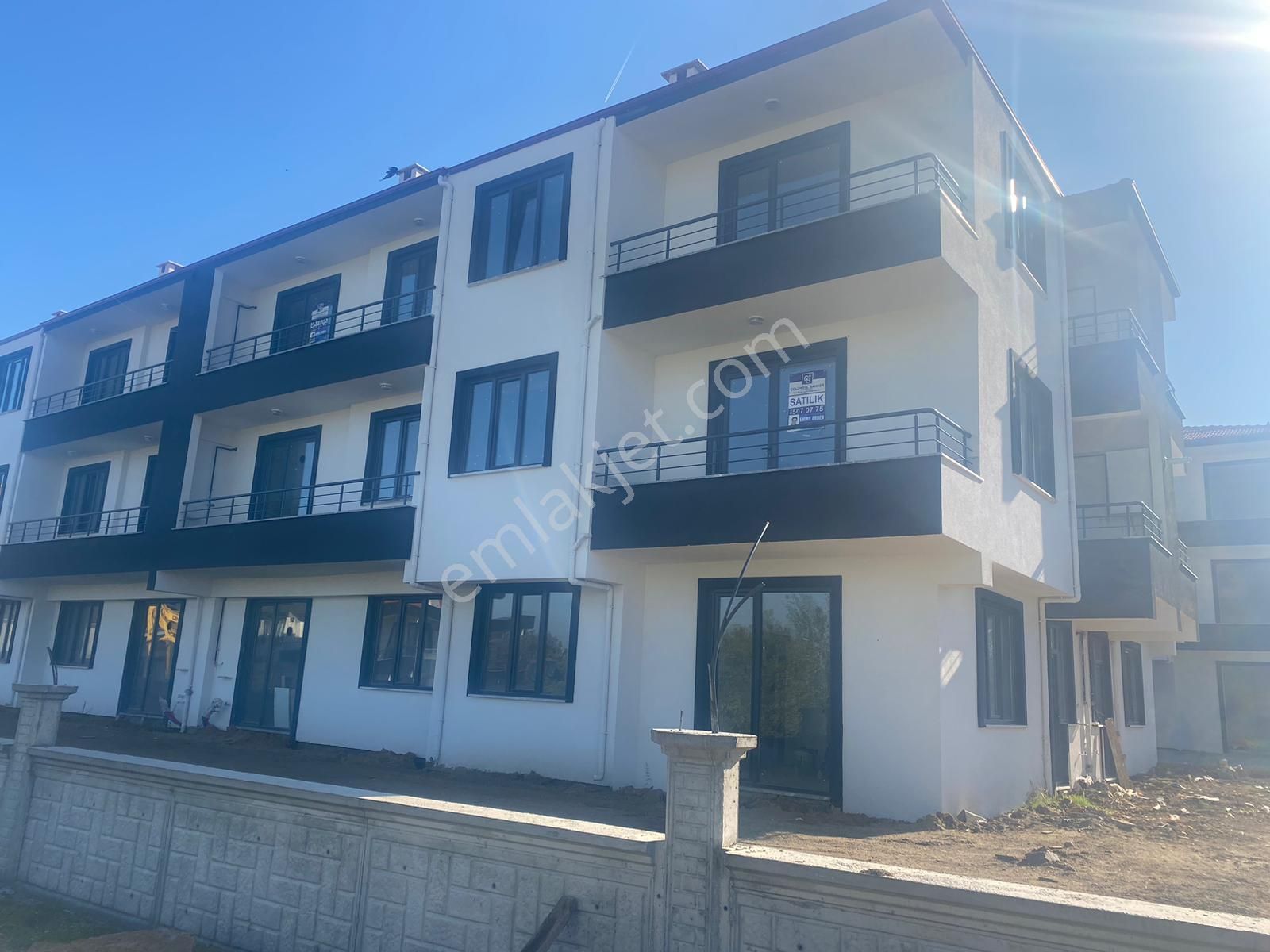 Altınova Kaytazdere Bld. (Merkez) Satılık Daire  YALOVA ALTINOVA KAYTAZDERE 1+1 SATILIK DAİRE!. HAVUZLU SİTEDE