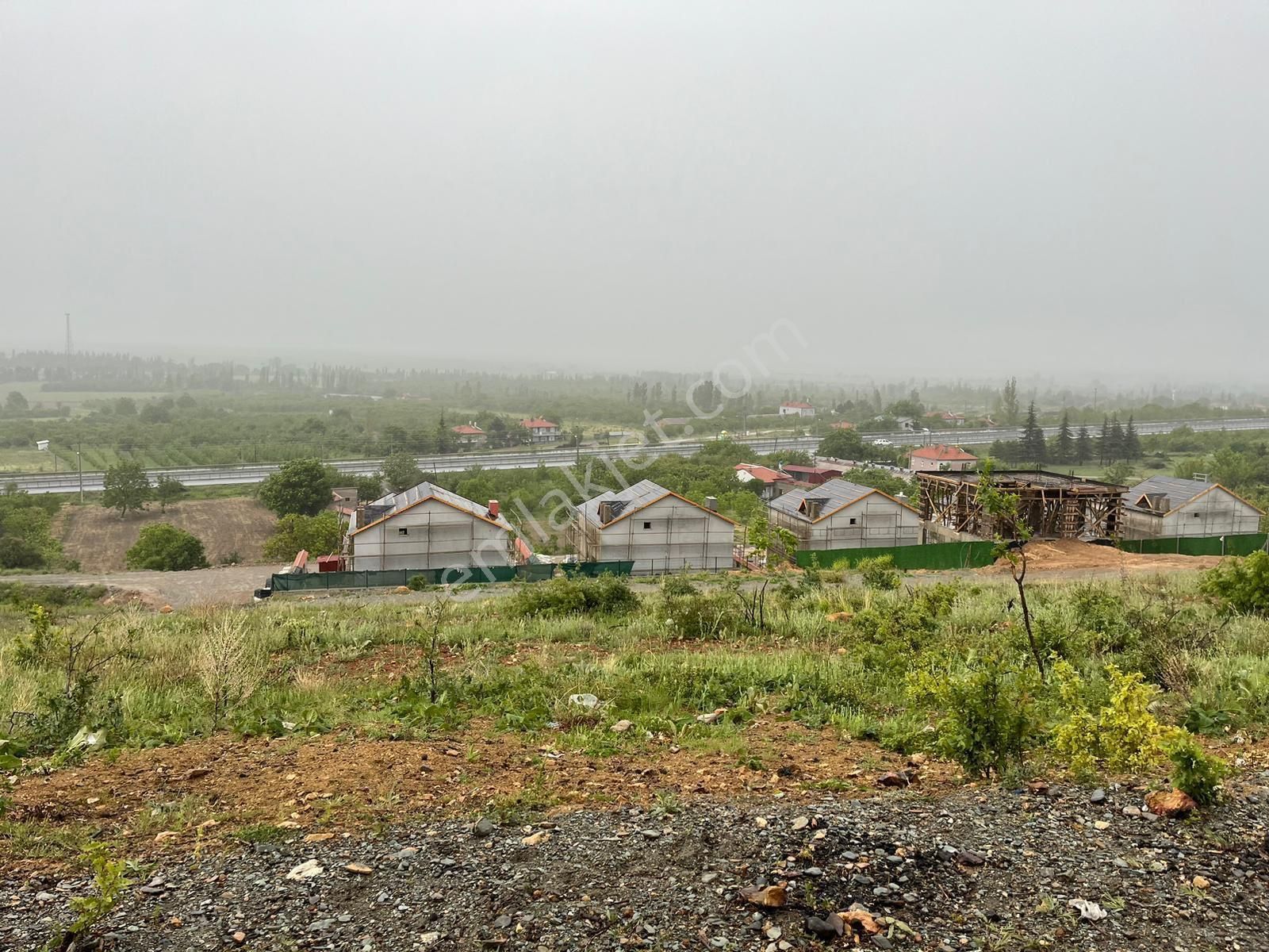 Akşehir Ulupınar Satılık Konut İmarlı  A-K EMLAKTAN ULUPINARDA 484 M2 YERİ KONUMU SÜPER VİLLALIK ARSA