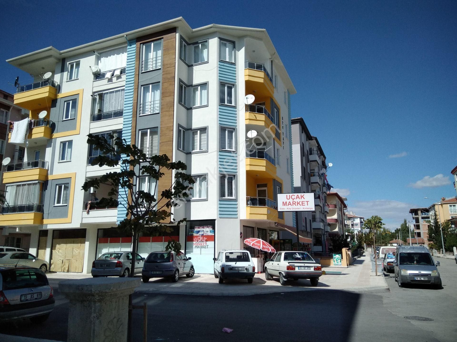 Çorum Merkez Buharaevler Kiralık Daire  GÜNEY-GÜNEY DOĞU CEPHELİ ARA KAT KİRALIK DAİRE