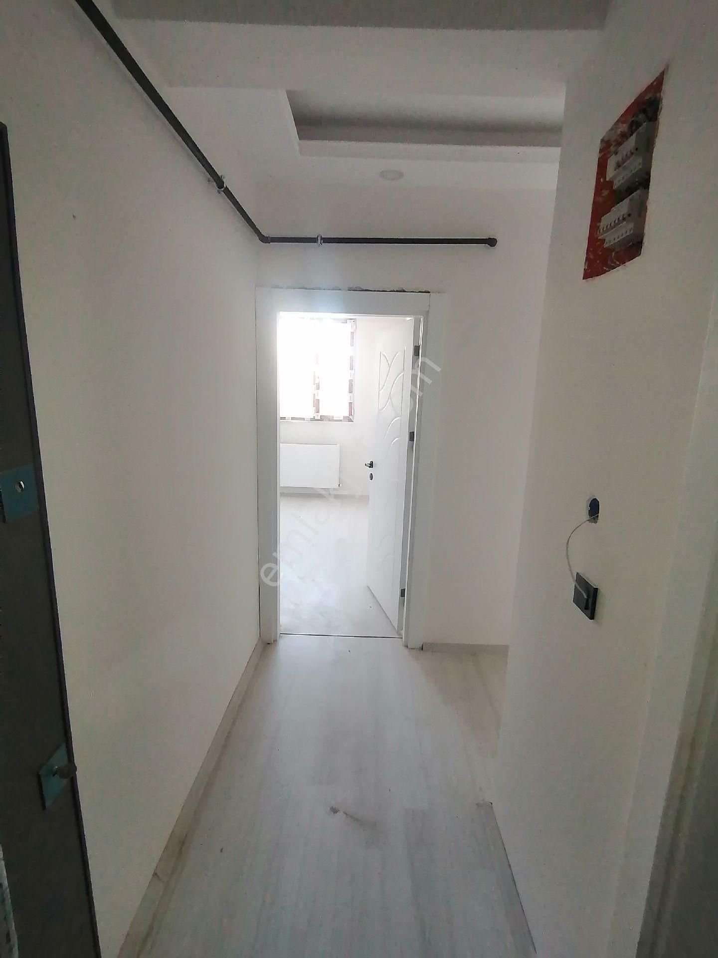 Kars Merkez Şehitler Satılık Daire KARS MERKEZ ŞEHİTLER MAHALLESİ SATILIK 1+1 APARTLAR 