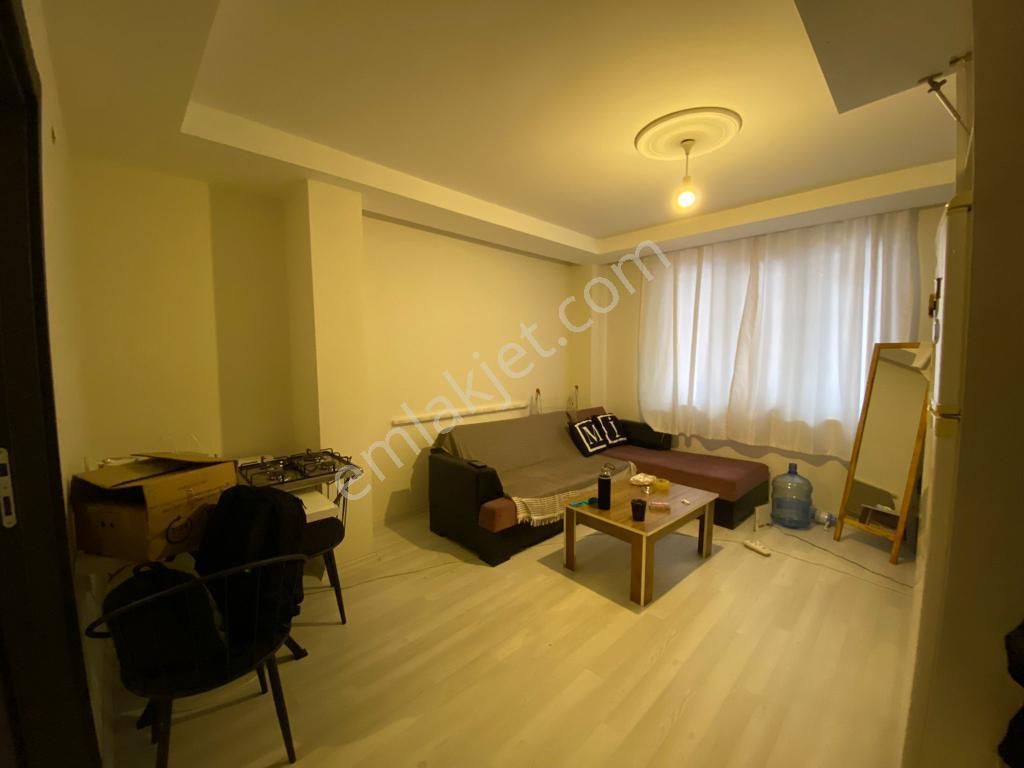 Bahçelievler Soğanlı Kiralık Daire  BAHCELİEVLER DE Y.GİRİS 1+1 65M2  3YILLIK BİNADA ESYASIZ