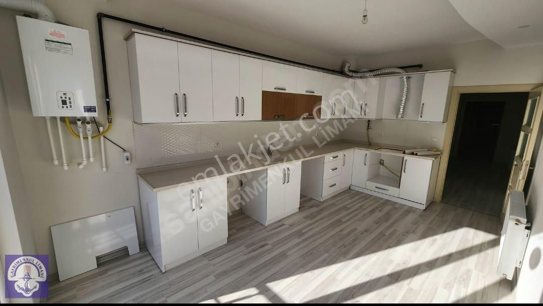 Gülşehir Fatih Satılık Daire  NEVŞEHİR-GÜLŞEHİR DE ÖN CEPHE SATILIK LÜX 3+1 DAİRE