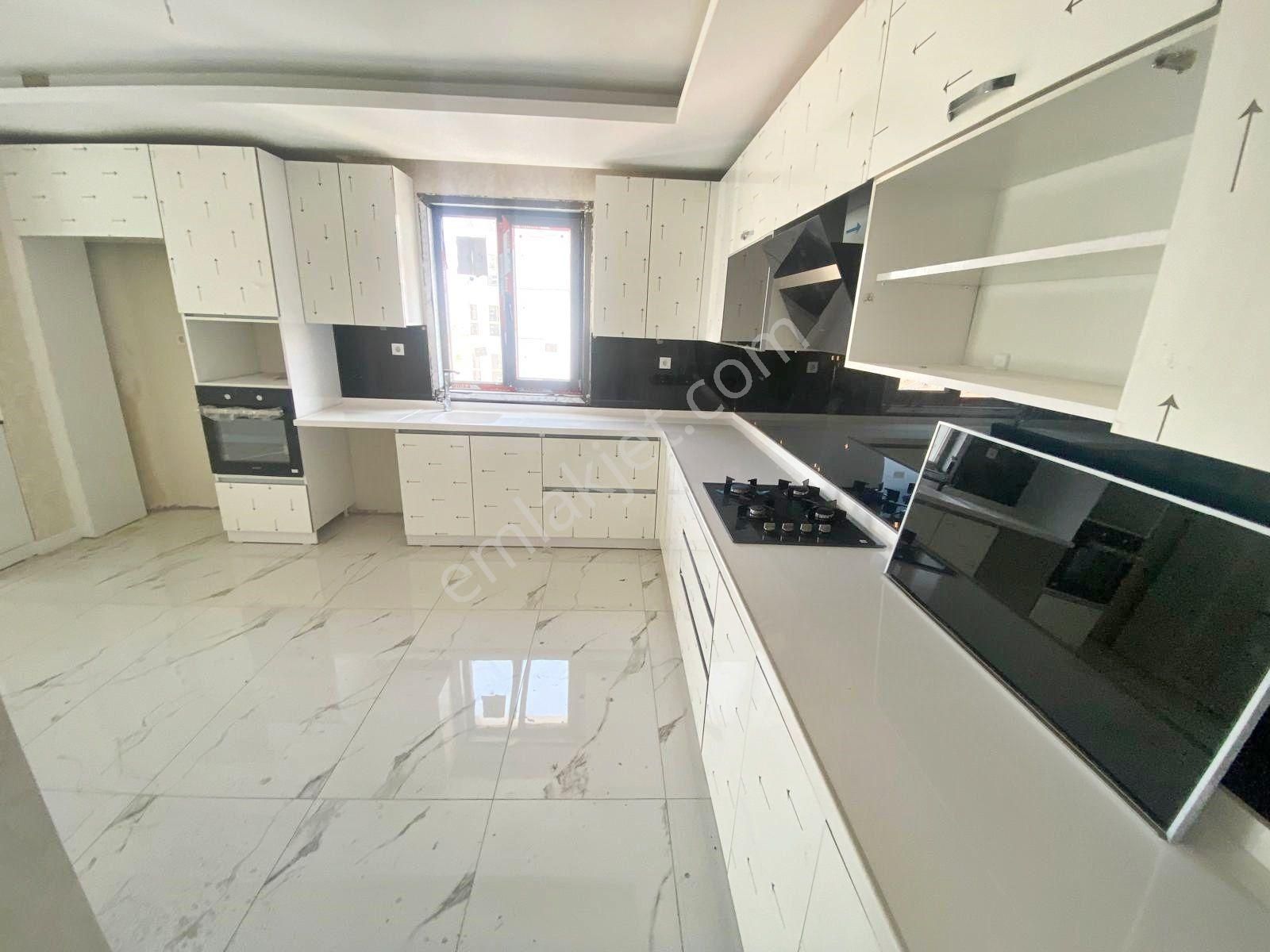 Keçiören Ovacık Satılık Daire  ÇİFT BLOK'LU SİTEDE EMSALSİZ FİYAT GARANTİSİ İLE 4+1 200M2 DAİRE