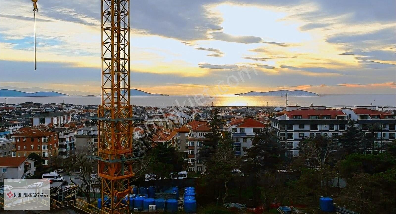 Maltepe Çınar Satılık Residence NİDAPARK GAYRİMENKUL'DEN NİDAPARK KÜÇÜKYALI MERCAN ETABINDA 4+1