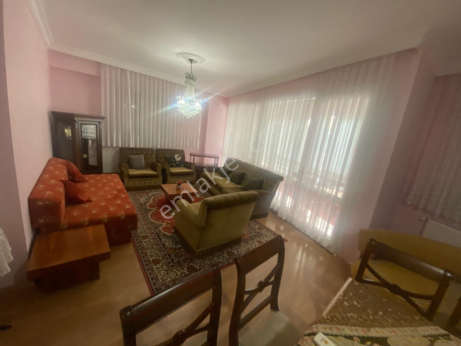 Bornova Erzene Hastaneye Yakın Kiralık Daire Bornova Hükümet Konağı Yakını 3+1 Eşyalı Asansörlü