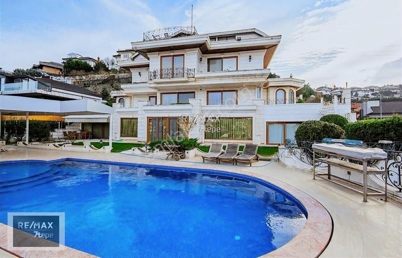 Beykoz Acarlar Satılık Villa Acarkent'te muhteşem konumda satılık eşsiz villa!