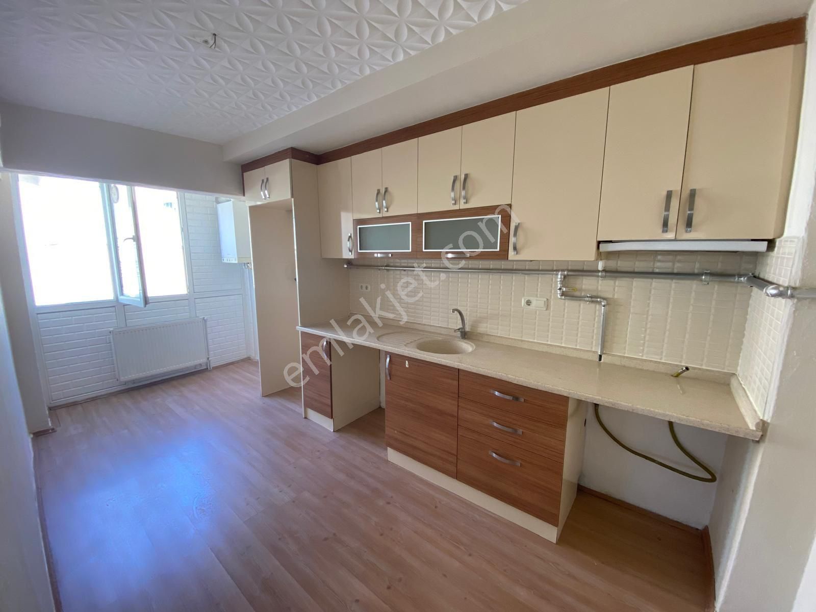 Merkezefendi Değirmenönü Satılık Daire DEĞİRMENÖNÜ CADDE ÜSTÜ SATILIK 3+1 DAİRE