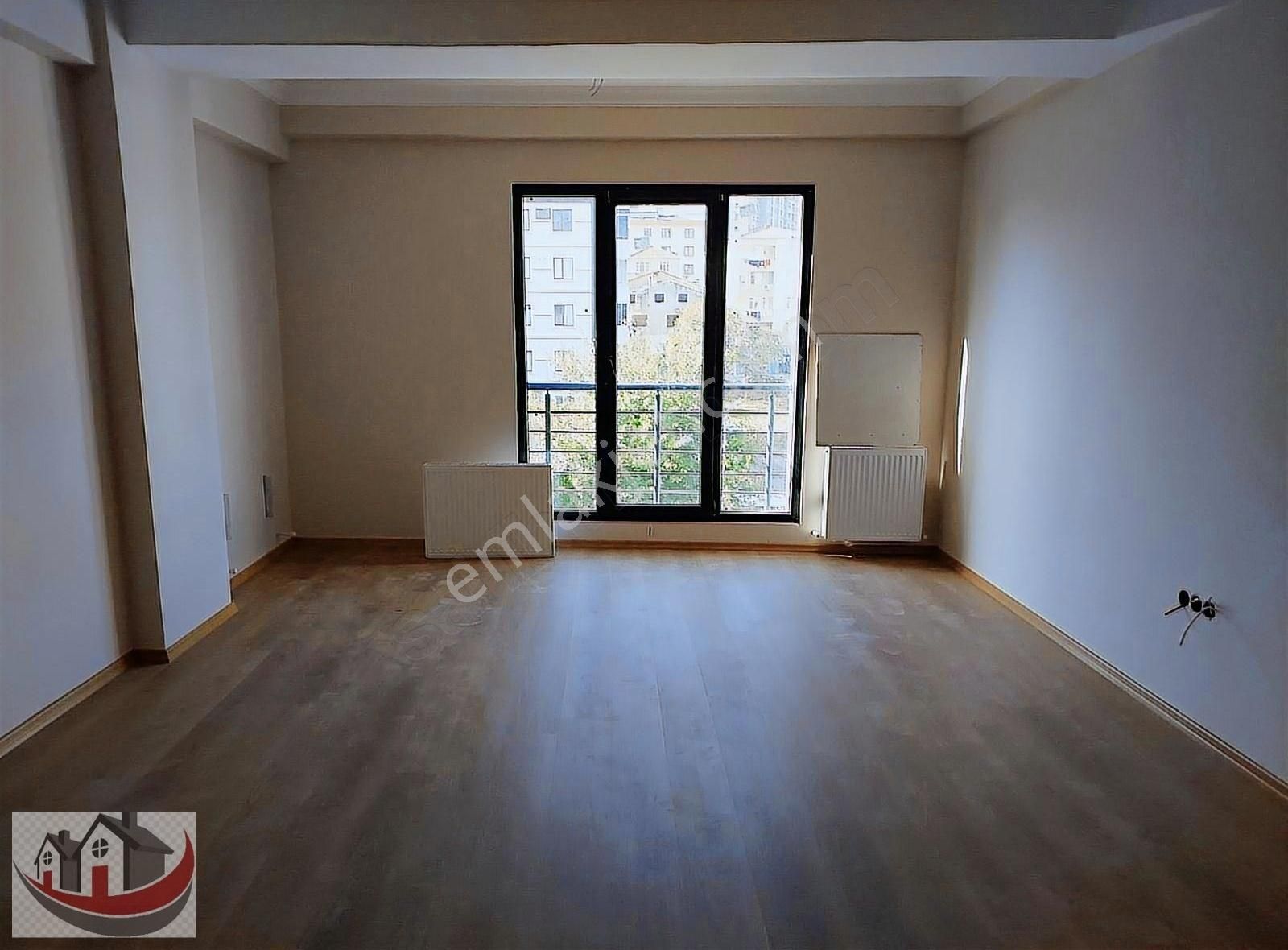 Maltepe Zümrütevler Kiralık Daire GÜNEYDEN ASANSÖRLÜ BALKONLU AYRI MUTFAKLI 2+1.90.M2 DAİRE