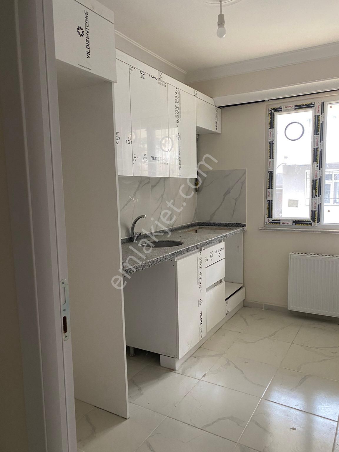 Başakşehir Güvercintepe Satılık Daire BAŞAKŞEHİR GĞVERCİNTEPEDE SATOLIK UÜKSEK GİRİŞ