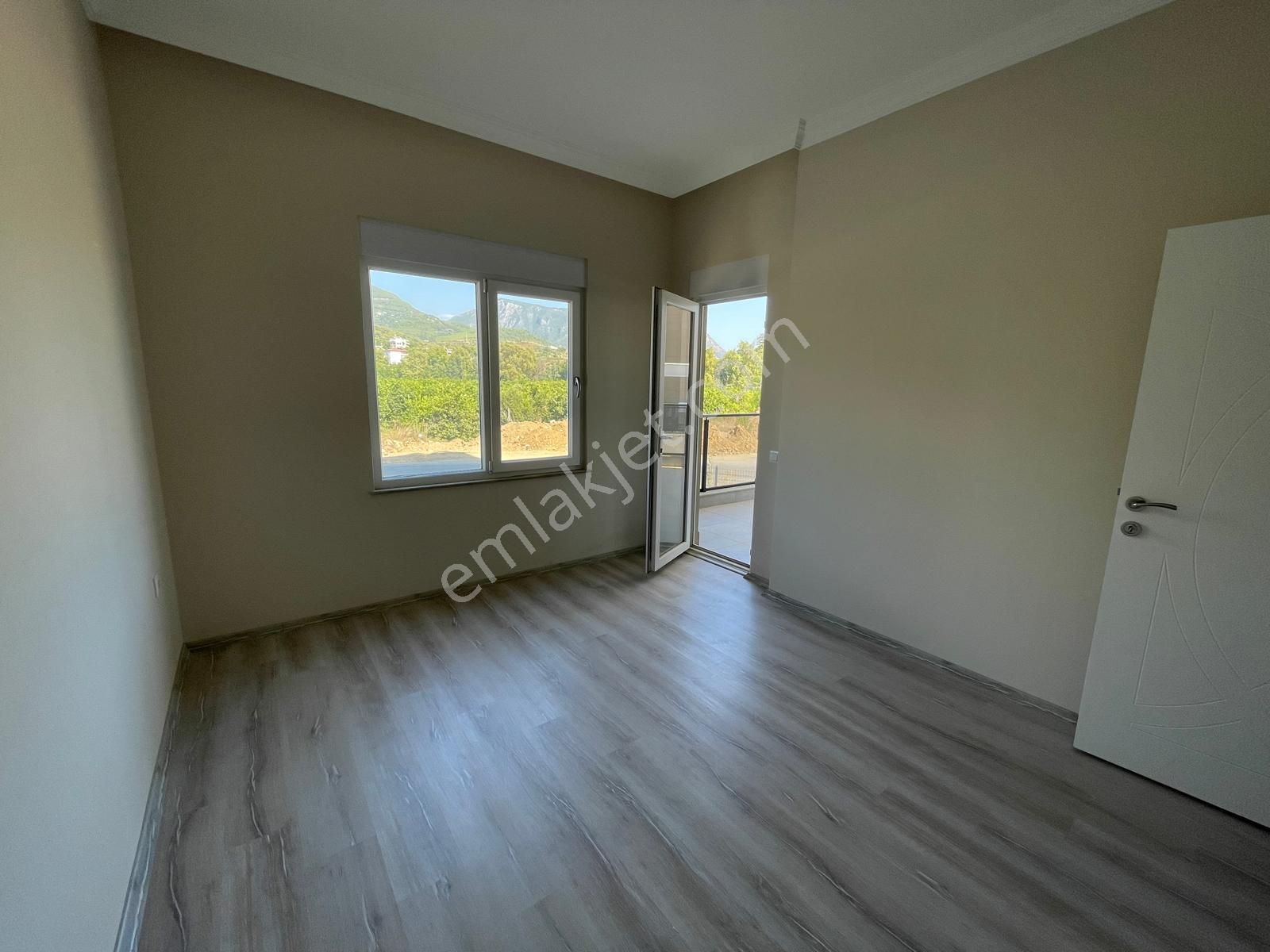 Alanya Oba Mah. Satılık Ayrı Mutfaklı 3+1 Daire - Görsel 8