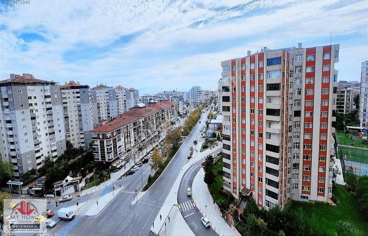 Beylikdüzü Adnan Kahveci Kiralık Daire MY HOME İSTANBUL EMLAK OFİSİNDEN TABANLI SİTESİNDE EŞYASIZ 200m² 4+1 KİRALIK DAİRE