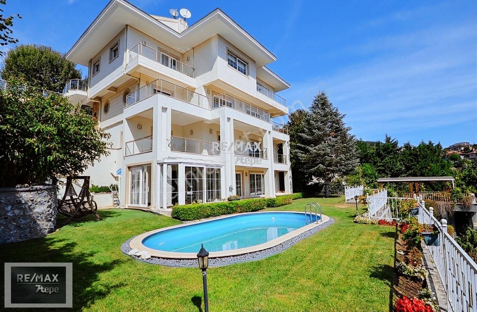 Beykoz Acarlar Satılık Villa TEK YETKİLİ RE/MAX7TEPE'DEN ACARKENT SATILIK BÜYÜK BAHÇELİ VİLLA