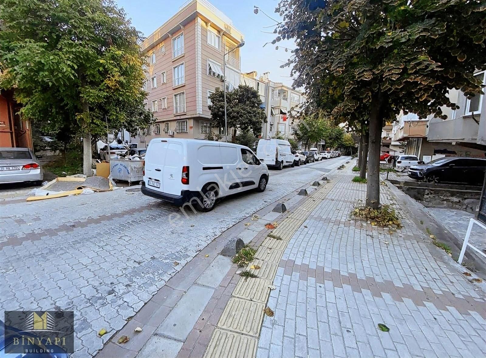 Bakırköy Osmaniye Satılık Daire OSMANİYE MEYDANA YAKIN 2+1 DÜZ GİRİŞ FERAH KULLANIŞLI