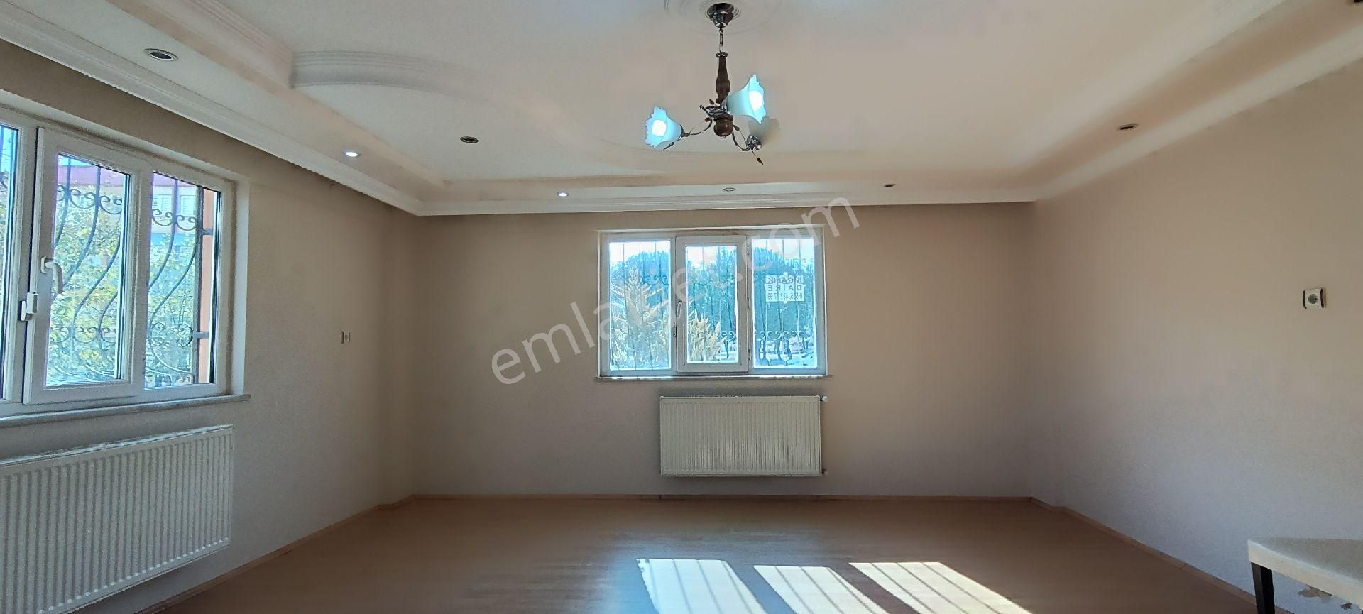 Merkezefendi Selçuk Bey Kiralık Daire Selçukbey'de Müstakil Tadında 170m² 3+1 Daire