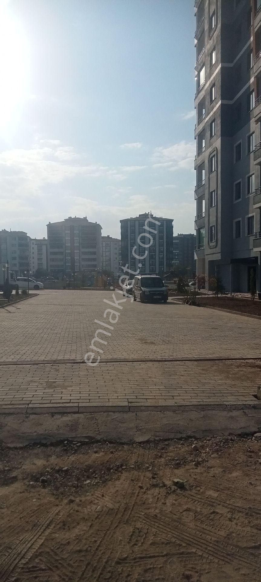 Yeşilyurt Tecde Kiralık Daire mavi Kumsal gayrimenkul den muhteşem konumda kiralık daire 