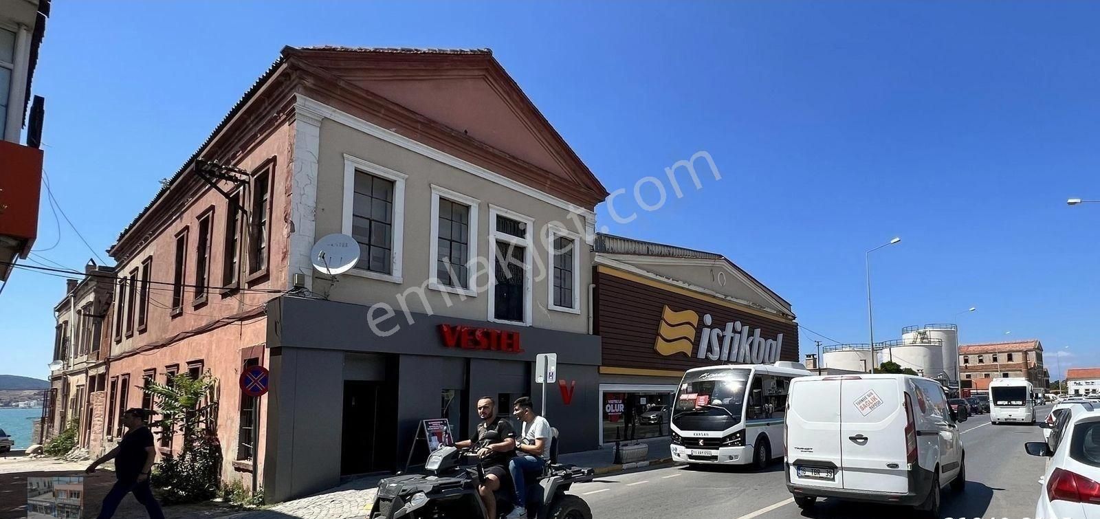 Ayvalık Sakarya Satılık Bina BALIKESİR AYVALIK MERKEZ DE SATILIK BİNA.ANA YOLA CEPHELİ.DENİZE YAKIN