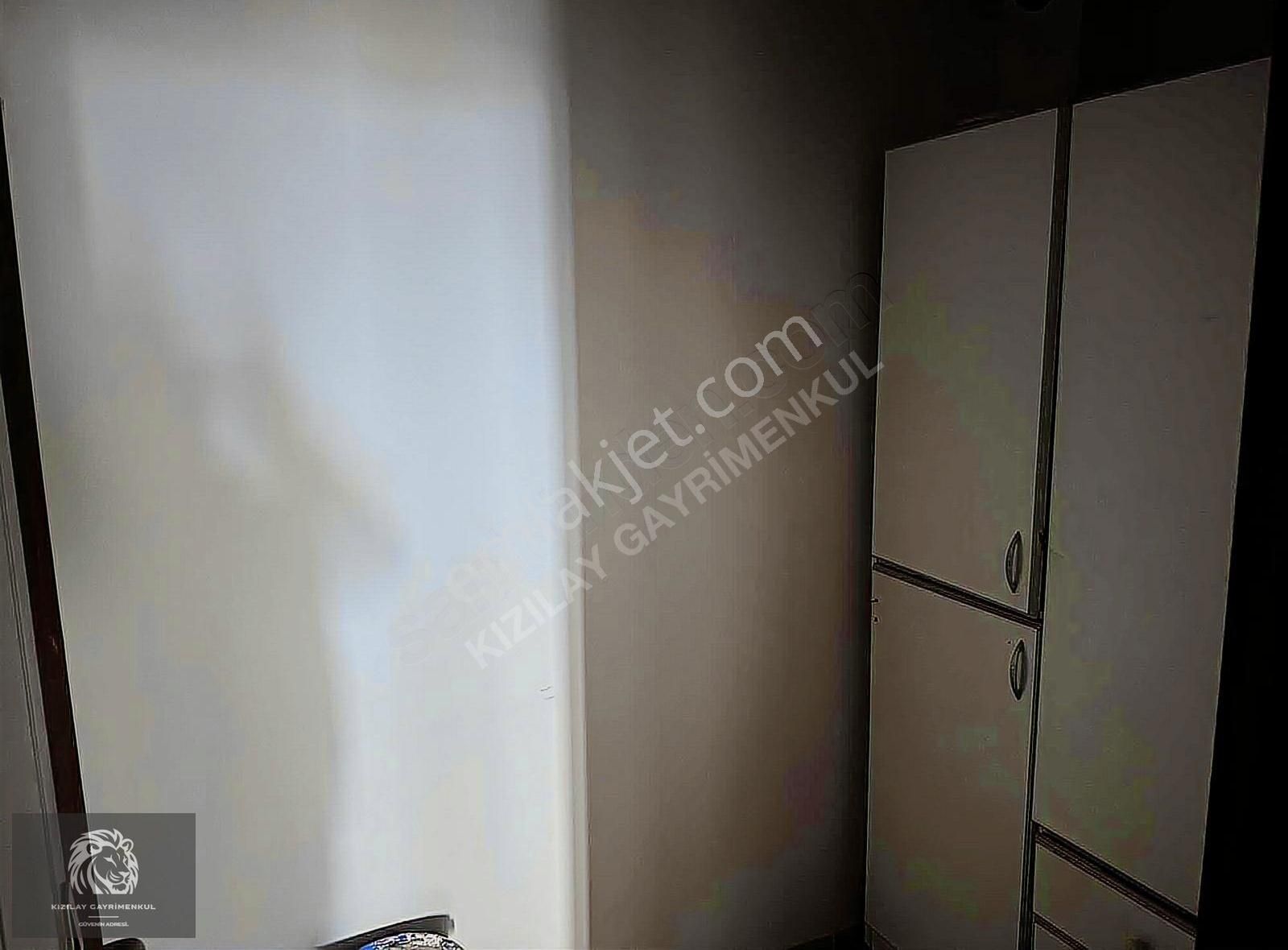 Yeşilyurt Çilesiz Kiralık Daire Fahrikayahan Mıhlı Dut Cad Üzeri Kiralık 4+1