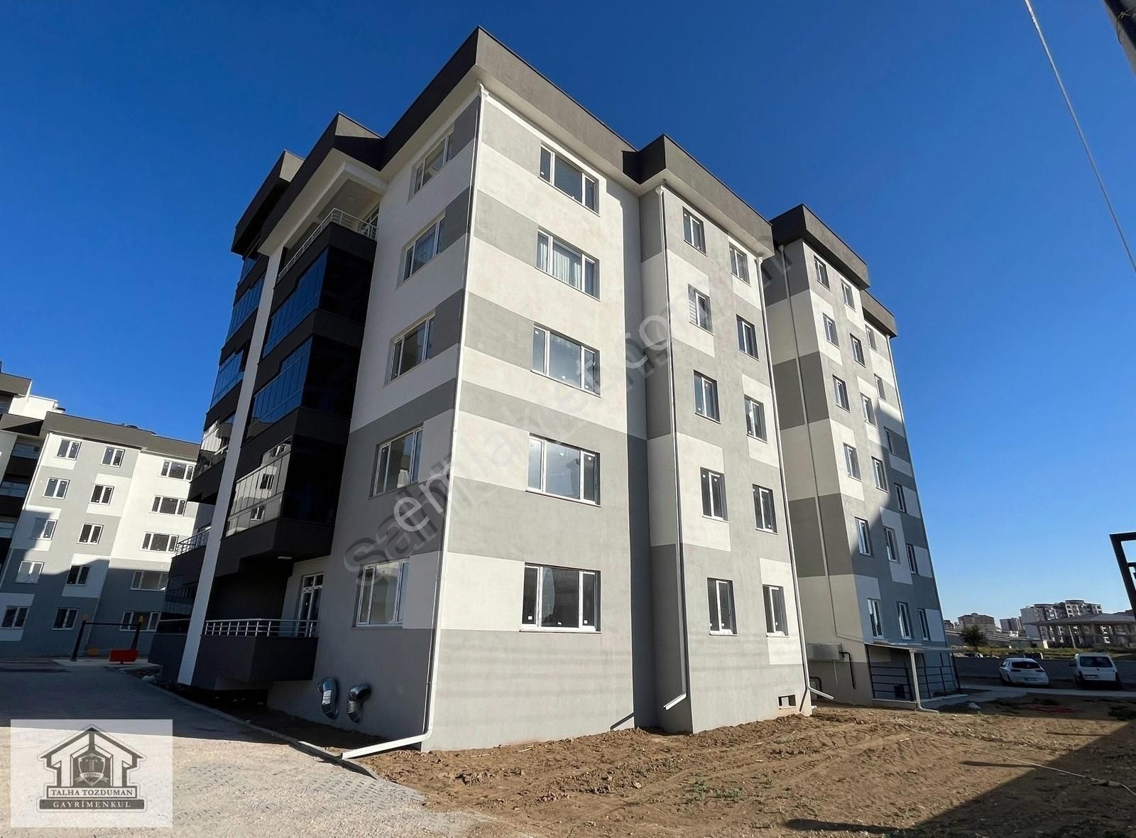 Karaman Merkez Yenişehir Satılık Daire TALHA TOZDUMAN'DAN YENİŞEHİR MH. SIFIR OTURUMA HAZIR 190 M2/4+1