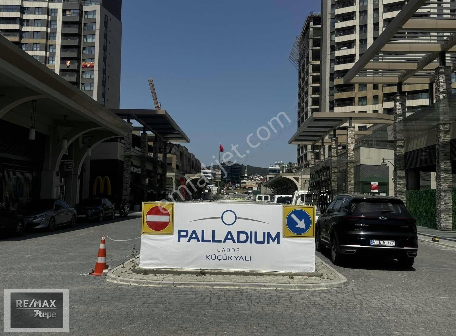 Maltepe Çınar Satılık Dükkan & Mağaza Tahincioğlu Nidapark Palladium Cadde'de 200m2 Dükkan