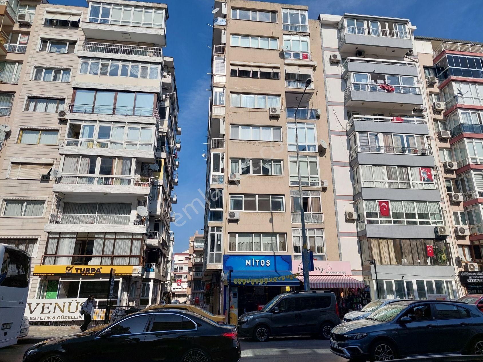 Konak Güzelyalı Kiralık Daire  Poligon'da İnönü Caddesi Üzeri Ara Kat 3+1 Bakımlı Kiralık Daire