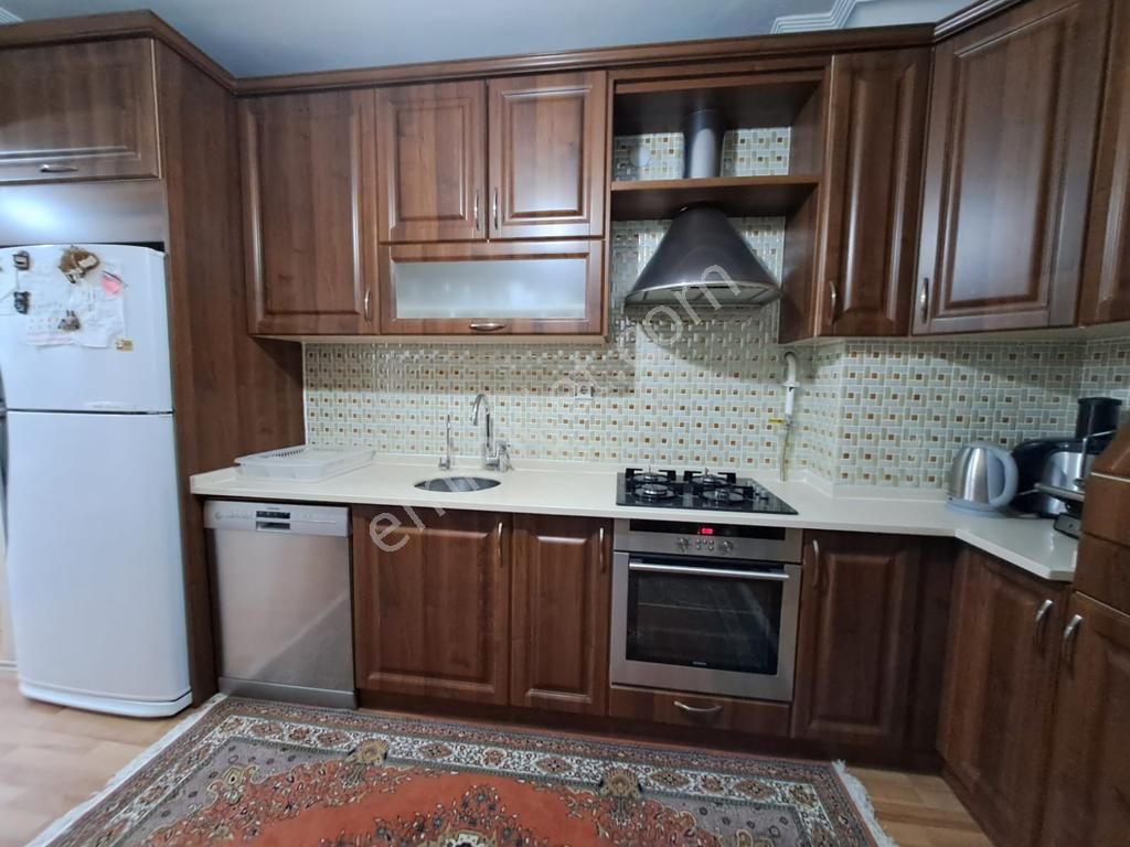 Geyve Camikebir Kiralık Daire Geyve Mekezde Full Eşyalı 3+1 Daire