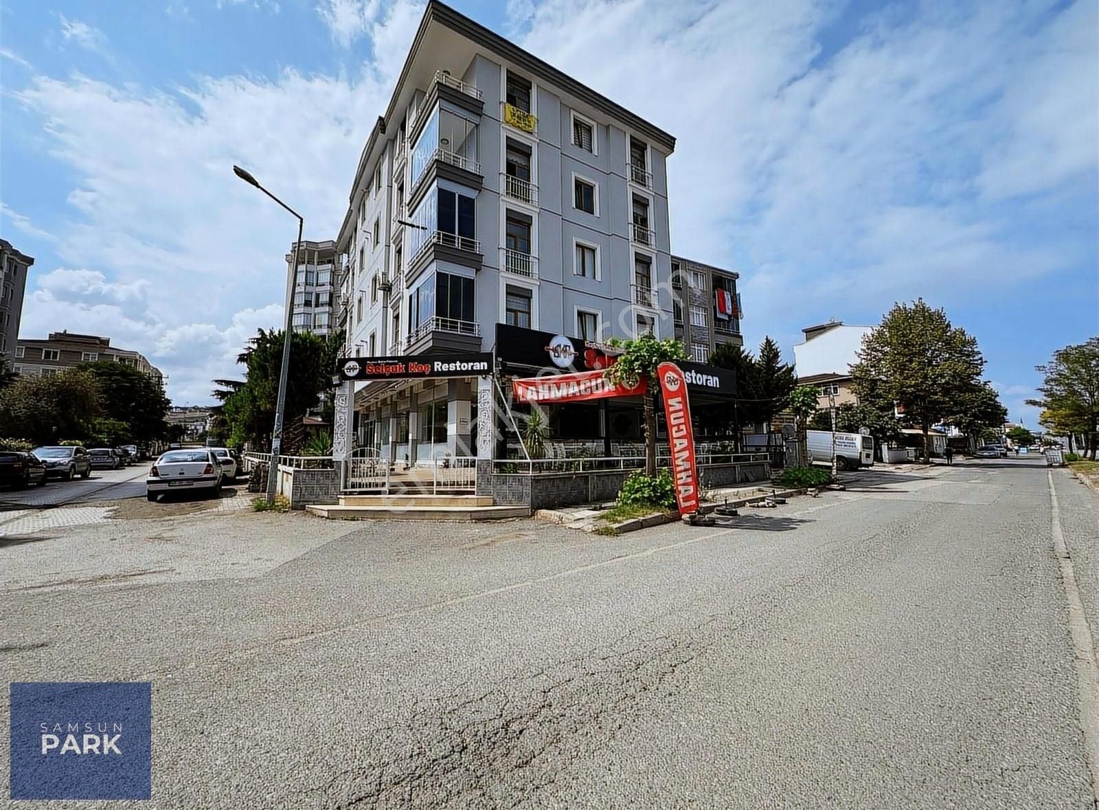 Atakum Körfez Devren Restaurant Cb Park'tan Honda Kavşağında Yola Cephe Devren Kiralık Restoran