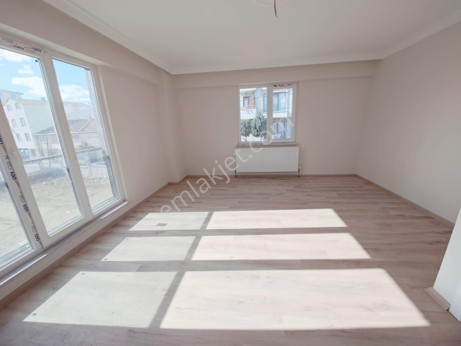 Pendik Kavakpınar Satılık Daire Pendik Kavakpınarda satılık 2+1 87 M2 1 ci kat Daire 